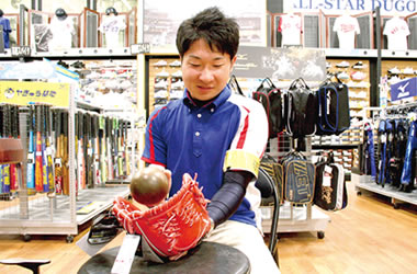 日本で唯一！あらゆるスポーツ用品のメンテナンスについて学べる！